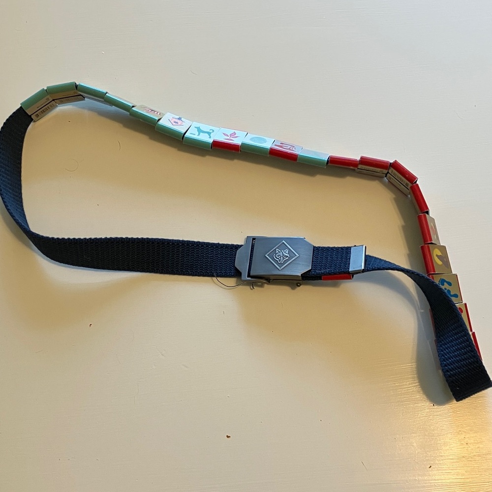 Boy Scout Cub Scout Wolf belt with 20 badges